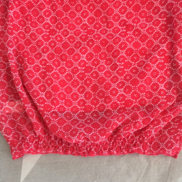 Liz Claiborne summer top with matching camisole. - Picture 5 of 6